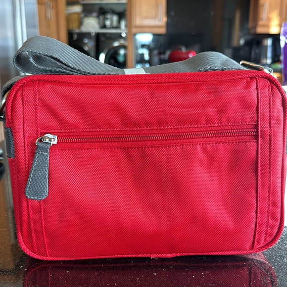 Nikon 1 Series Deluxe Digital Camera CASE - Picture 3 of 9